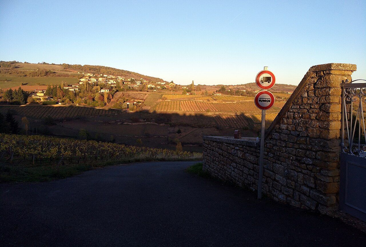 Oingt - Vue vers l'est depuis le cimetière